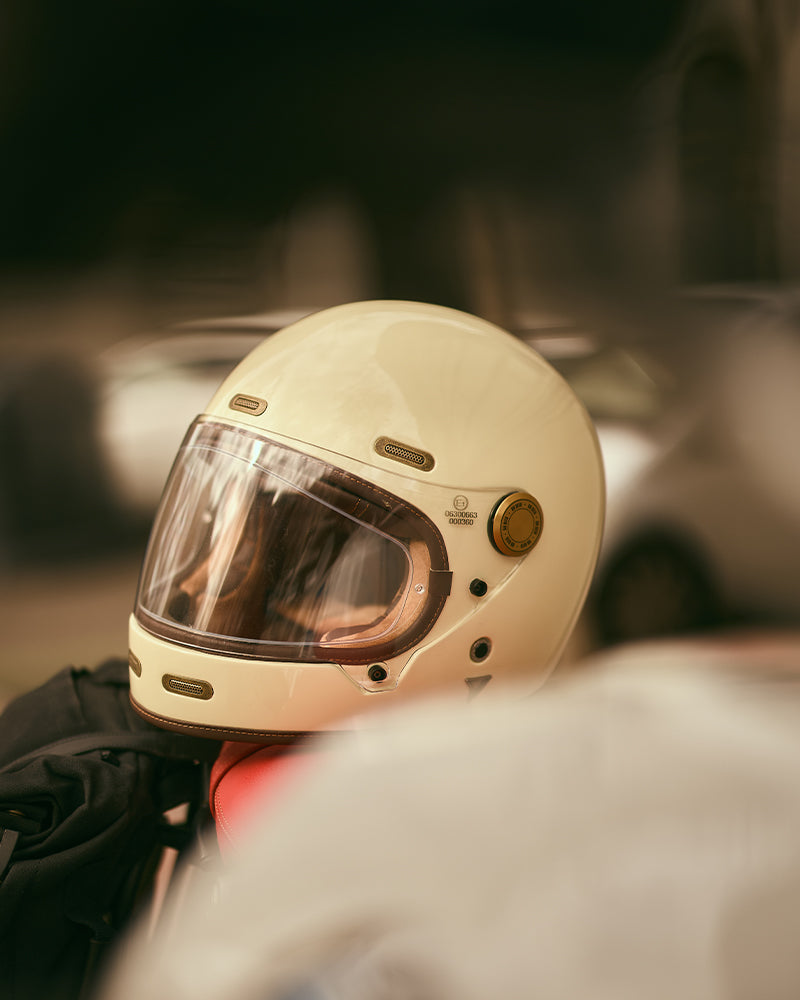 BY CITY ROADSTER III HELMET CREAM WHITE