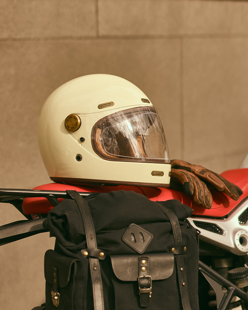 BY CITY ROADSTER III HELMET CREAM WHITE