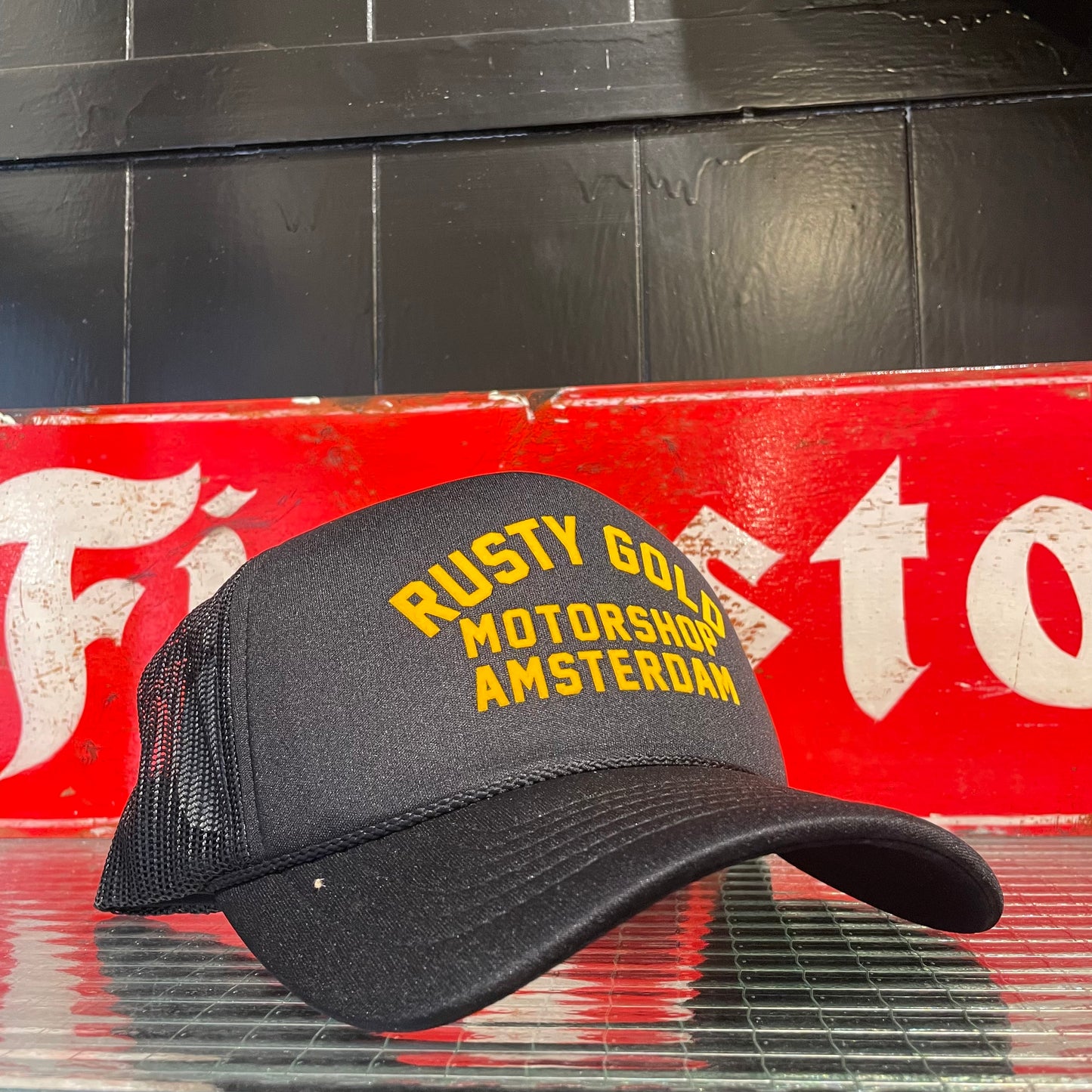 Rusty Gold Classic Trucker