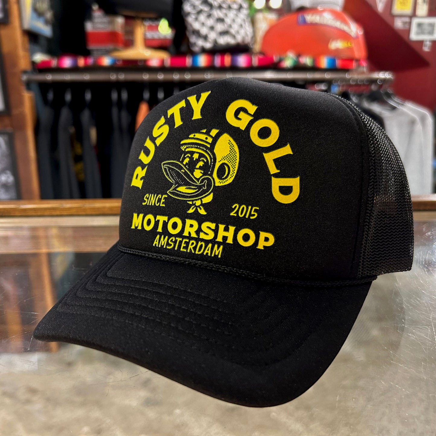 Rusty Gold Magpie Trucker