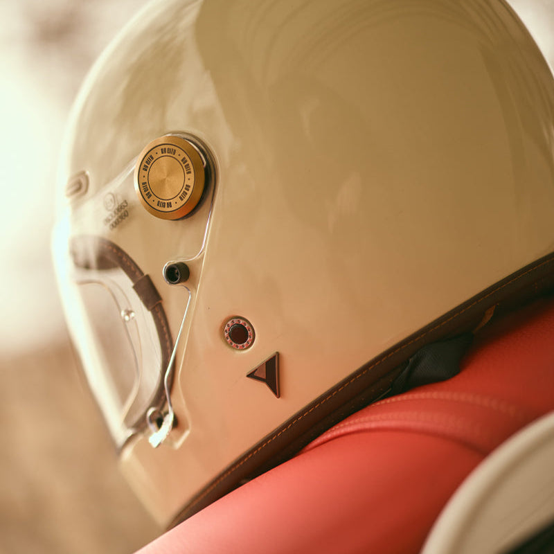 BY CITY ROADSTER III HELMET CREAM WHITE