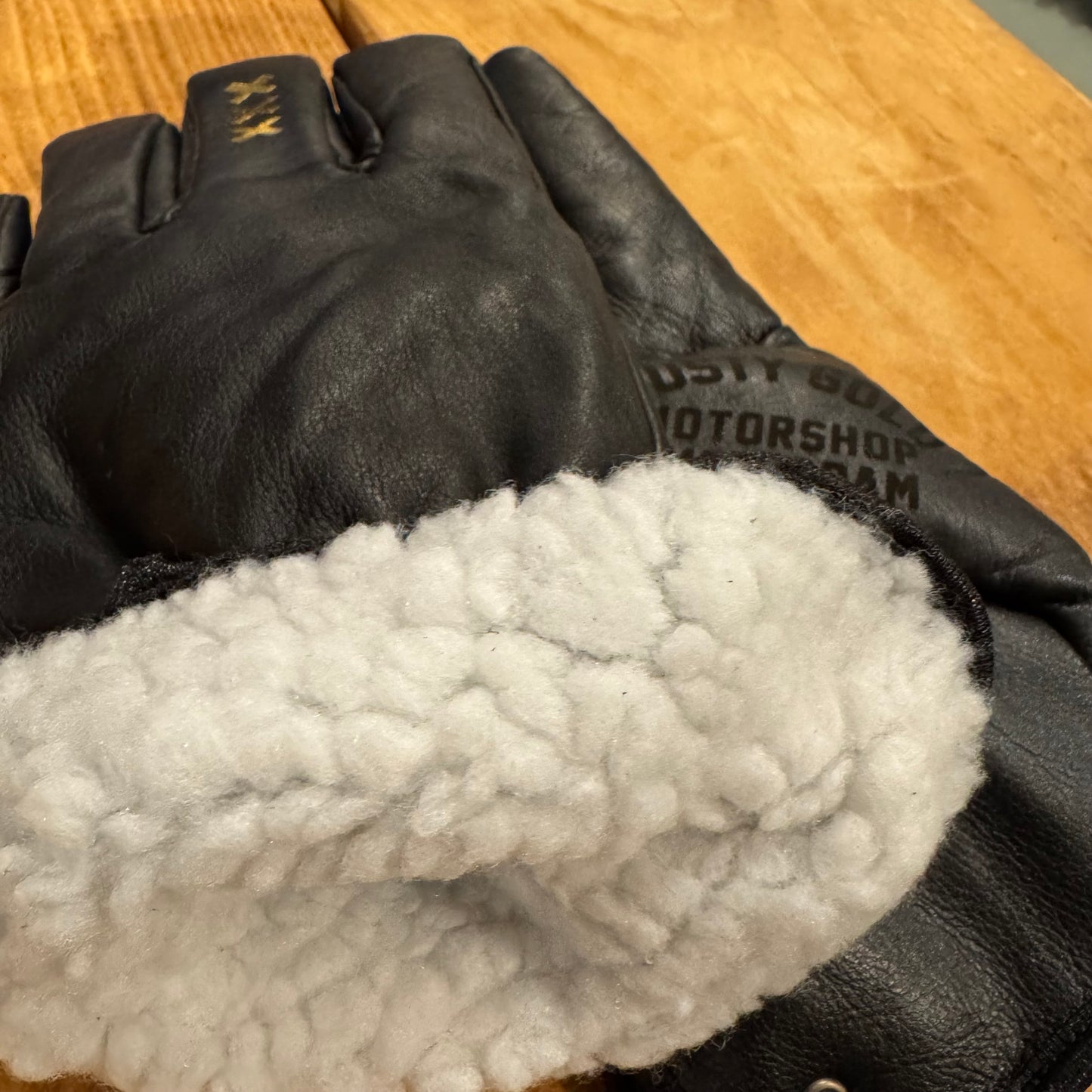 Rusty Gold Winter Tough Glove