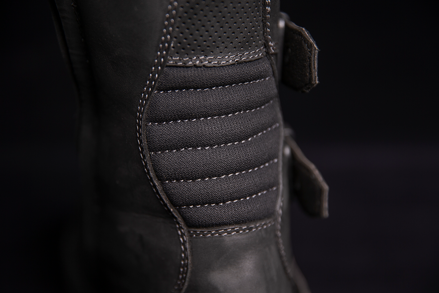 Icon Elsinore 2 boots black