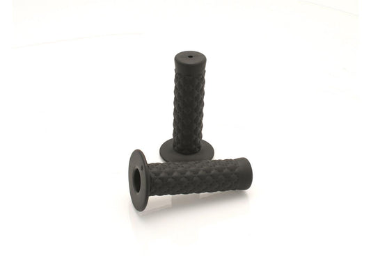 Chesterfield Grips Black