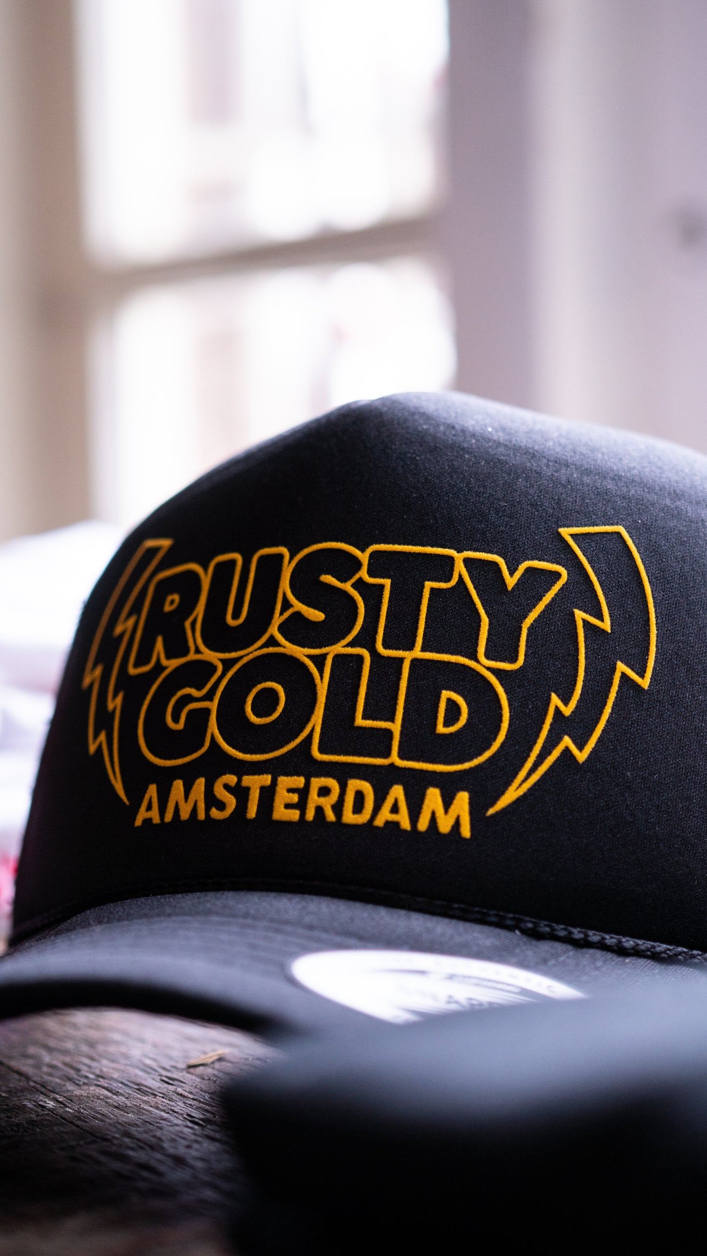 Rusty Gold Trucker Bolts Black/Yellow