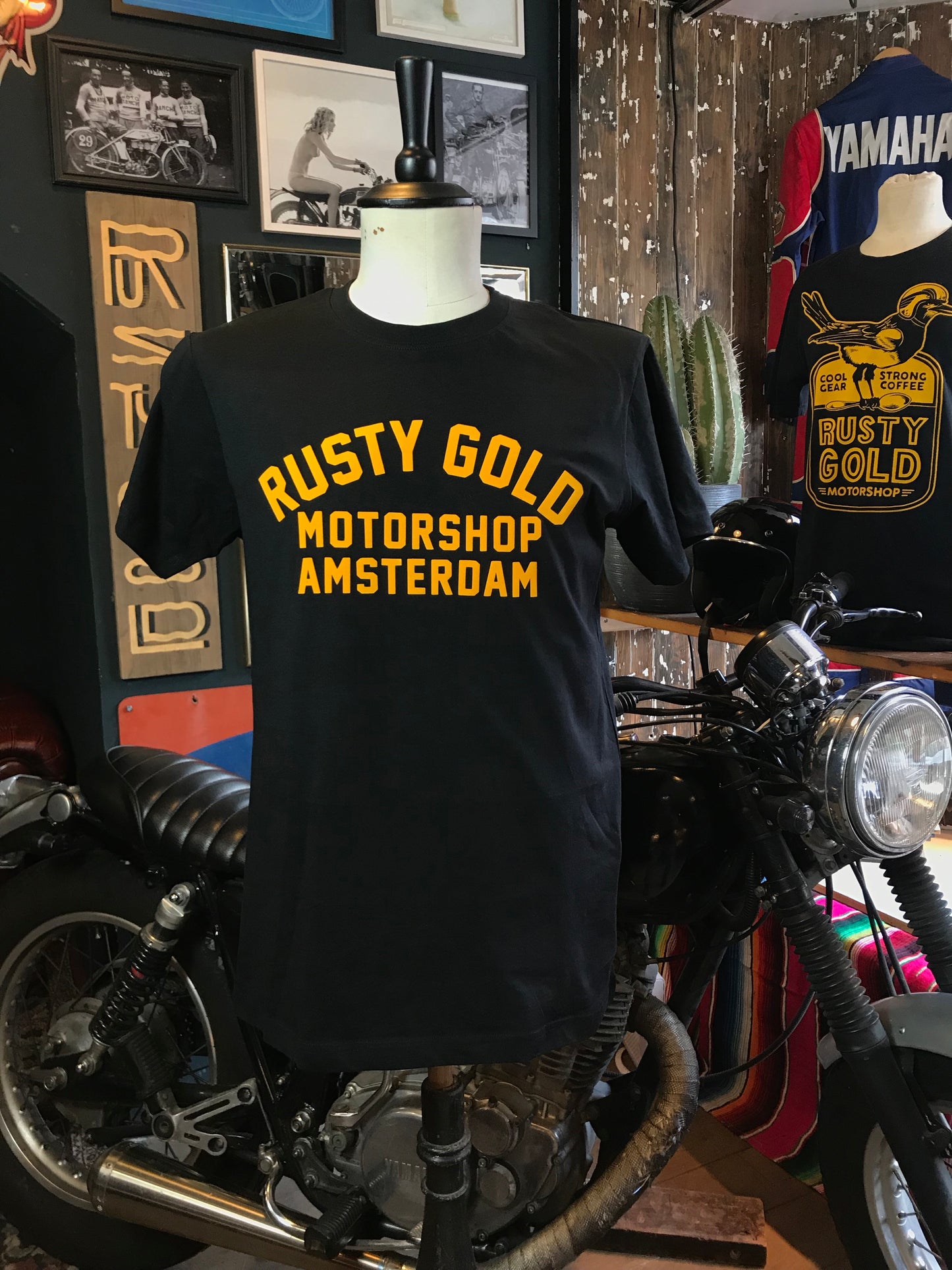 Rusty Race Tee - Yellow on Black